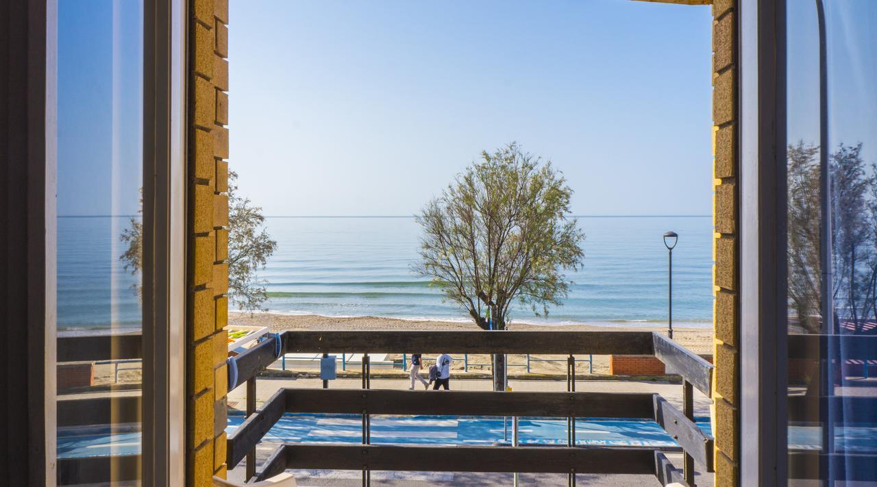 Piccolo Hotel Terracina Exterior photo