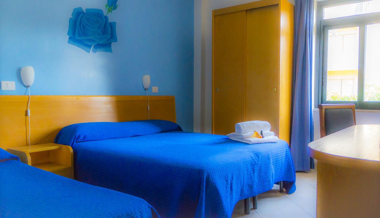 Piccolo Hotel Terracina Exterior photo