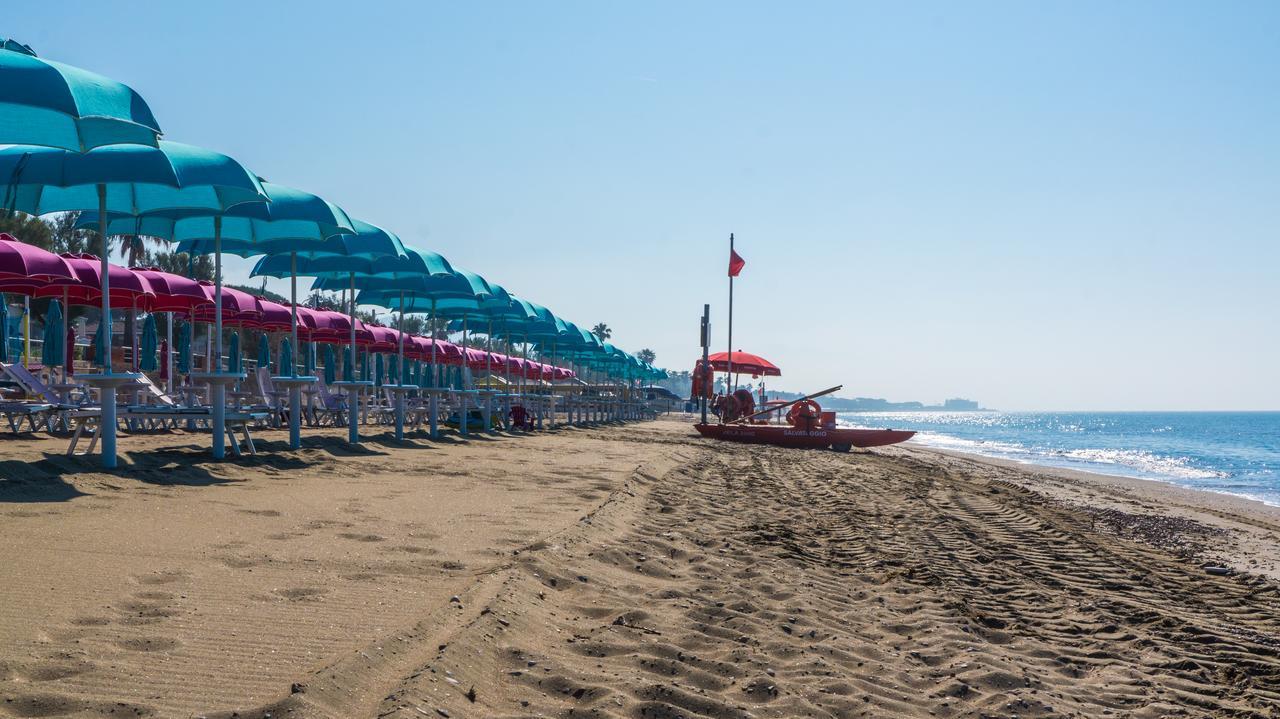 Piccolo Hotel Terracina Exterior photo